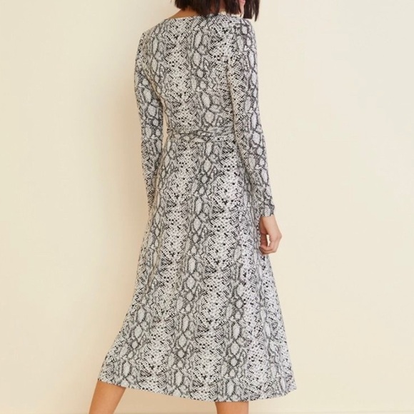Good American Dress Runaround Wrap Midi Dress in Python Black White - Picture 8 of 8